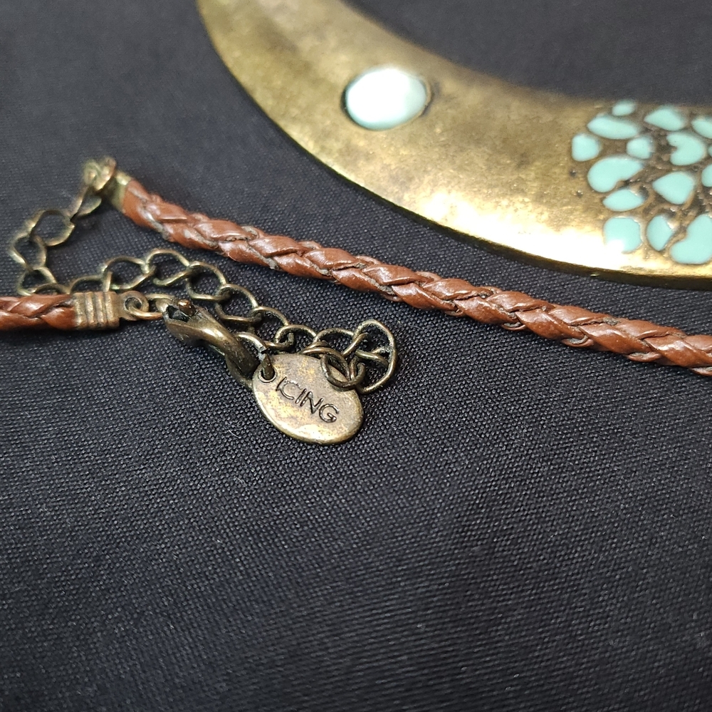 Boho Brass and Leather Collar Necklace. Stamped. Preloved. - Picture 4 of 7